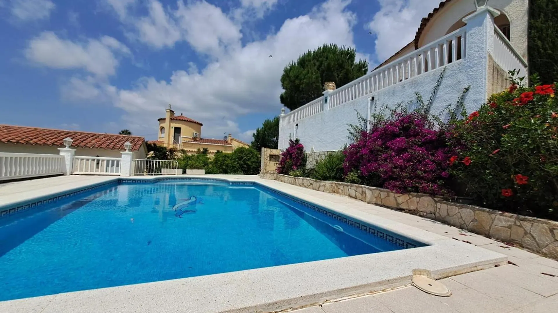 Dom wakacyjny Enbonama: Alquiler De Casa De Vacaciones Con Piscina Privada Y Bonitas Vistas - Es-366-12 Palau Saverdera Hiszpania